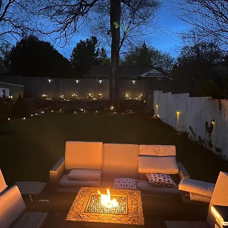 Cozy Cape Cod Villa Grand Rapids Exterior photo