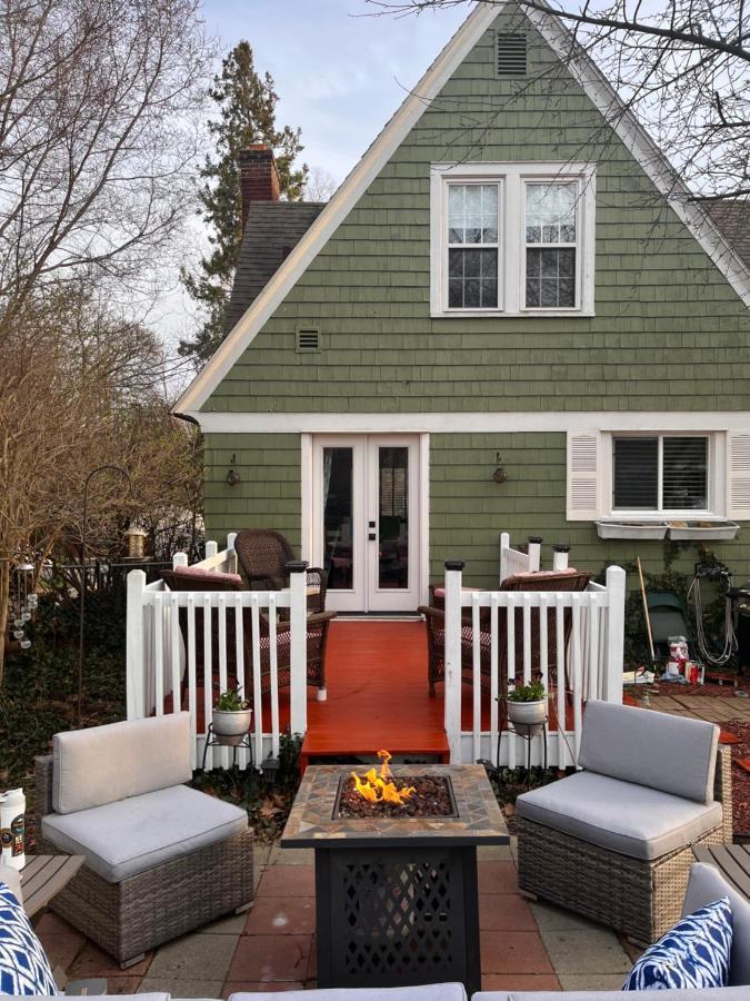 Cozy Cape Cod * Grand Rapids